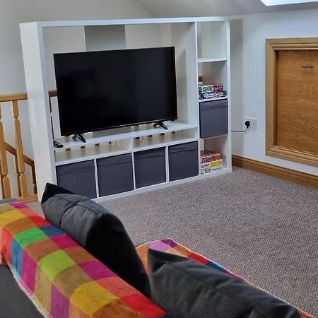 Grace'S Place With Hot Tub & Games Room Carrickfergus Exterior foto